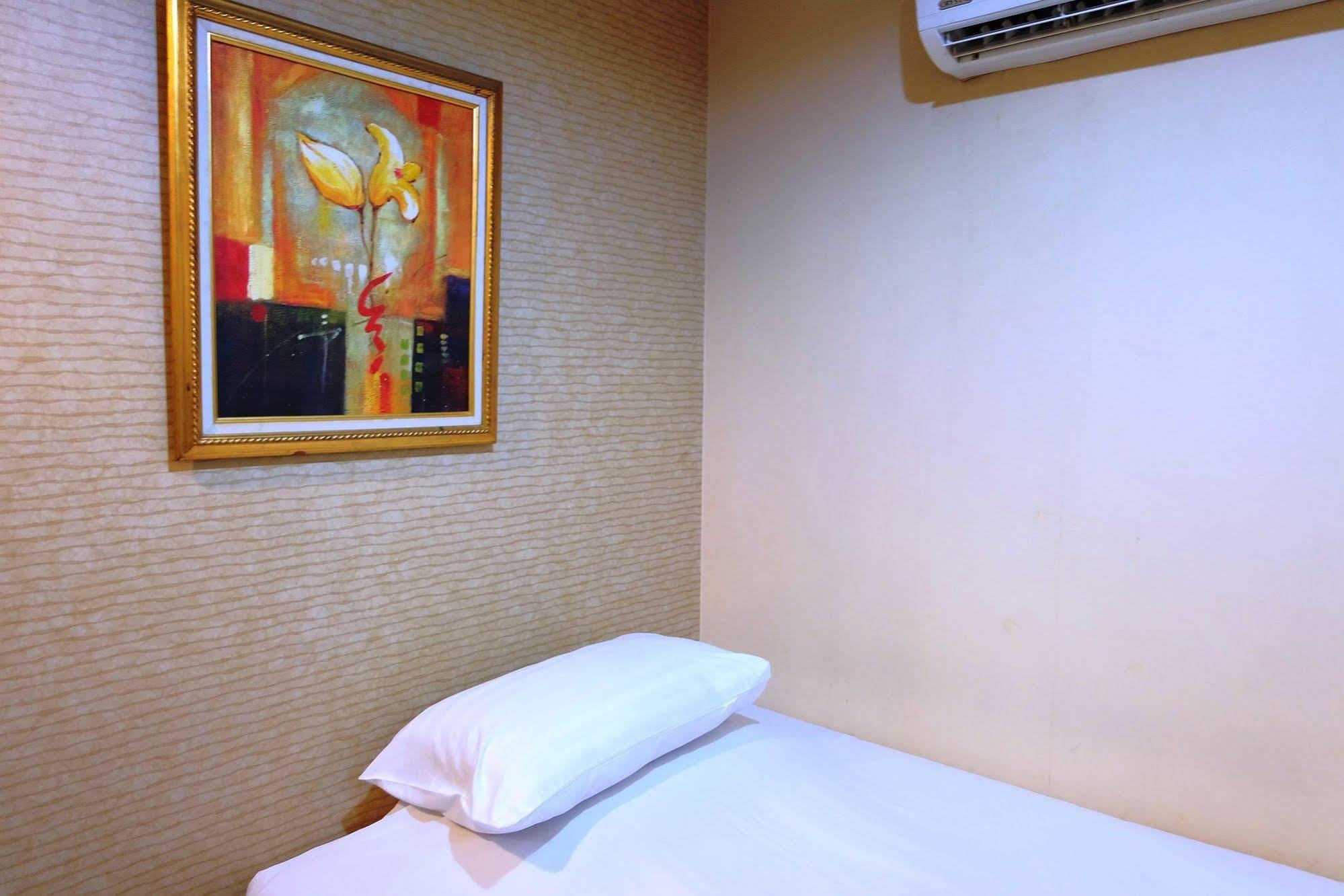 Take A Rest Hotel Bangkok Zewnętrze zdjęcie