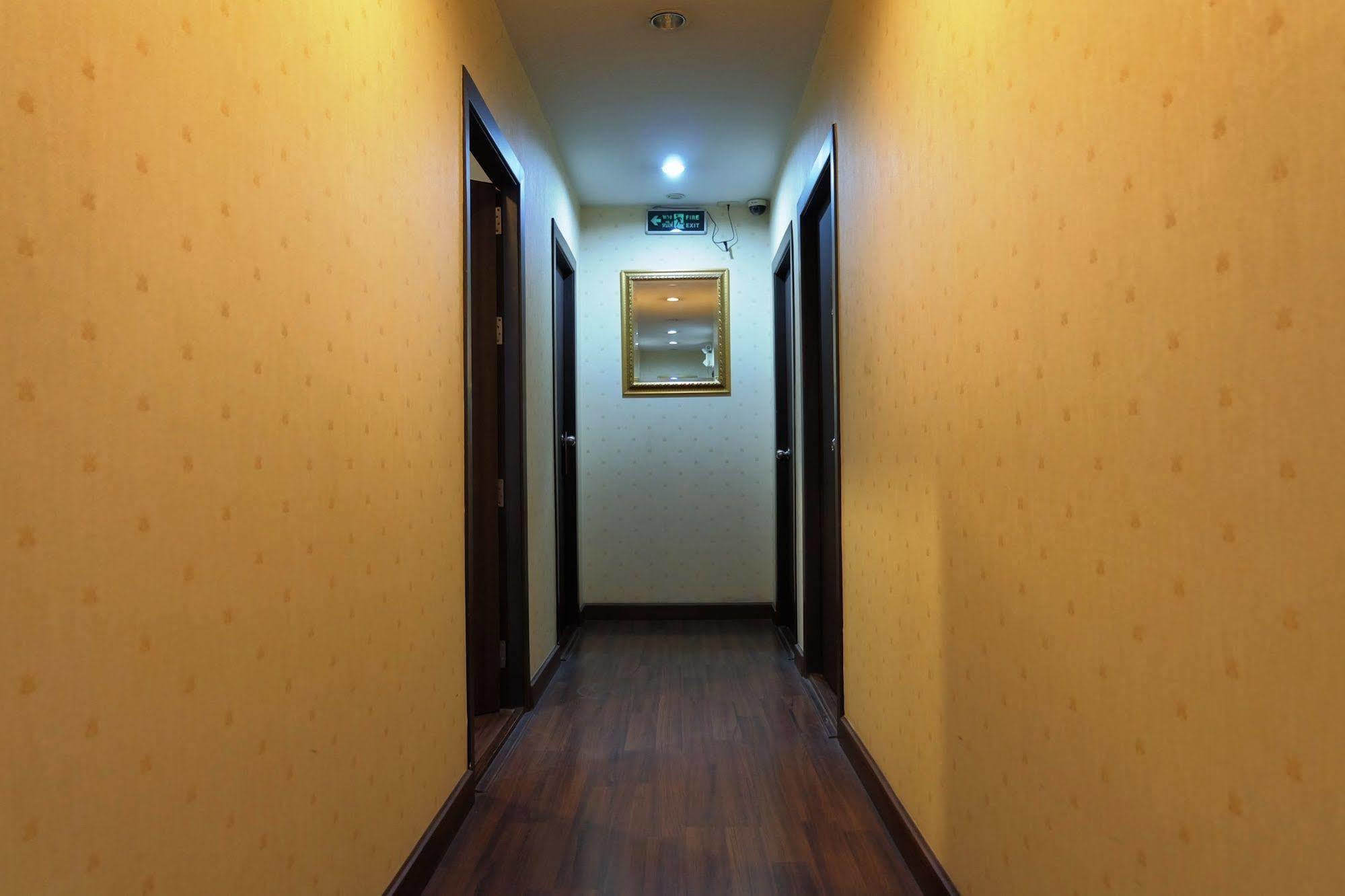 Take A Rest Hotel Bangkok Zewnętrze zdjęcie